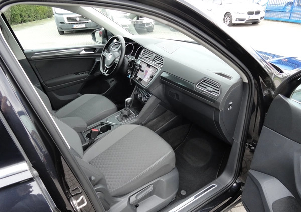 Volkswagen Tiguan cena 89900 przebieg: 139000, rok produkcji 2018 z Sulęcin małe 497